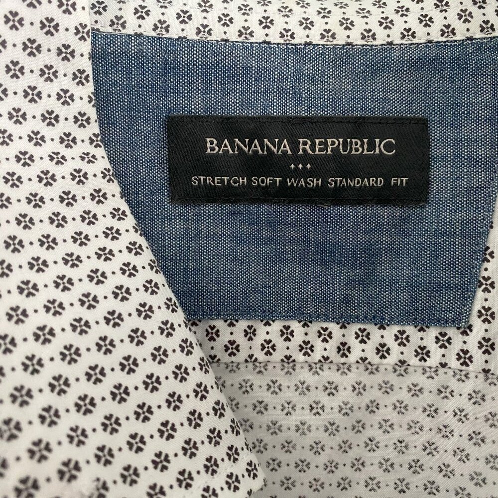Banana Republic - Brand new - 100% Cotton Button Down Shirt Size S